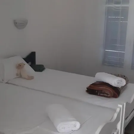 Aparthotel Lucia *